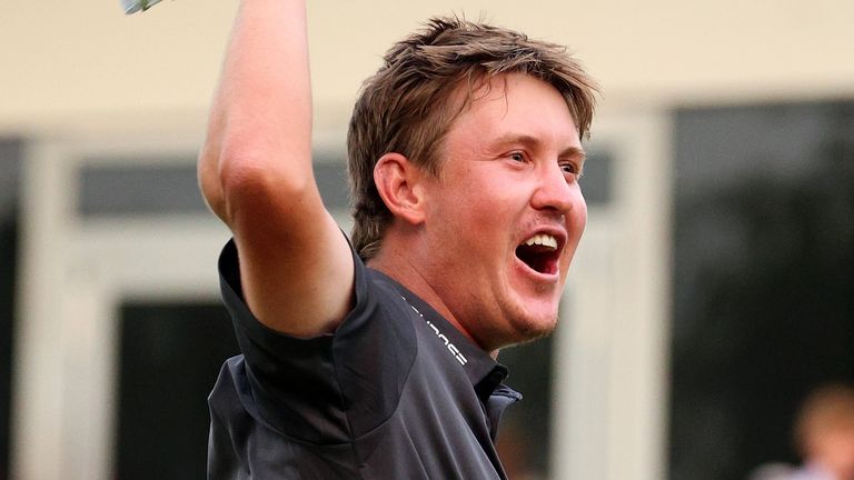 Frankie Harris bat Alistair Docherty en playoff après un 59 en Omaha
