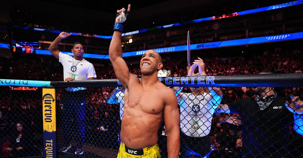 Gregory Rodrigues veut Dricus du Plessis ou Khamzat Chimaev après sa victoire à l'UFC Sacramento — voici pourquoi il va regarder en arrière