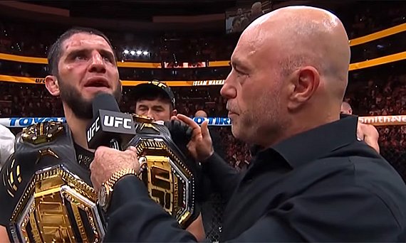 Islam Makhachev propulse Ian Machado Garry dans une élite rare après l'UFC 330