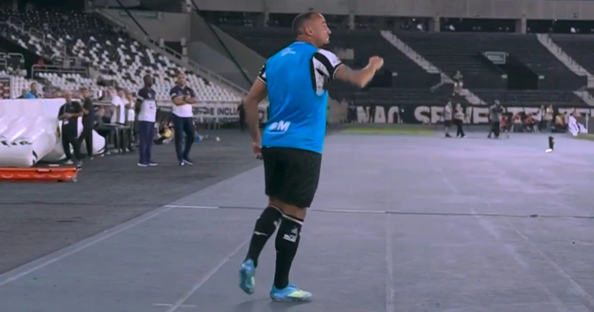 L'arbitre relate dans son rapport ce qu'il a entendu pour expulser Marçal lors du Botafogo – Fluminense