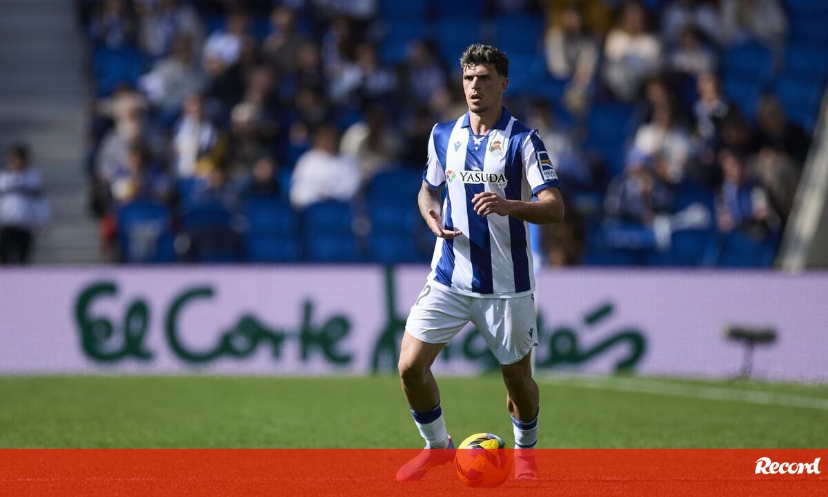 Le latéral gauche espagnol de la Real Sociedad dans la liste des cibles du Sporting
