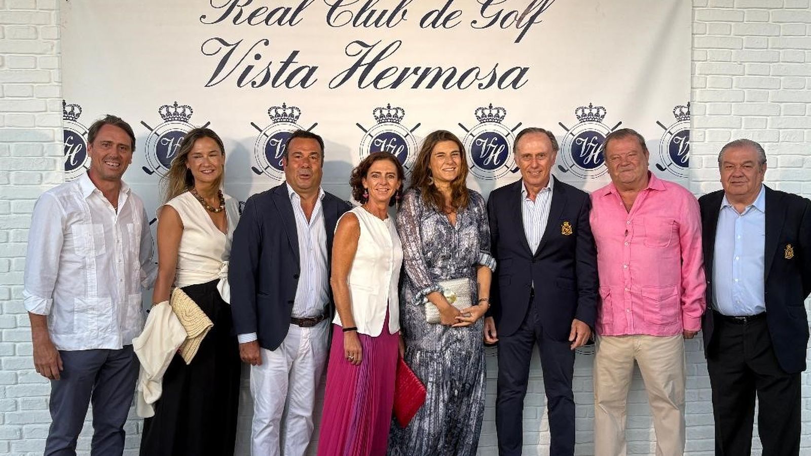 Alfonso Segovia, Macarena Fernández de Córdoba, Iván Llanza, Soledad Fernández Halcón, Marta Pérez, le président du Real Club de Vista Hermosa, Jaime Tovar, et Pepe et Juan Bajo