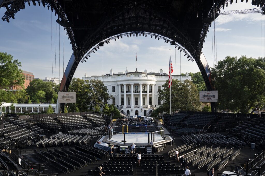 Reportage photo : le MMA s’invite à la Maison-Blanche avec l’UFC et Trump pour le 250e anniversaire de l’indépendance américaine