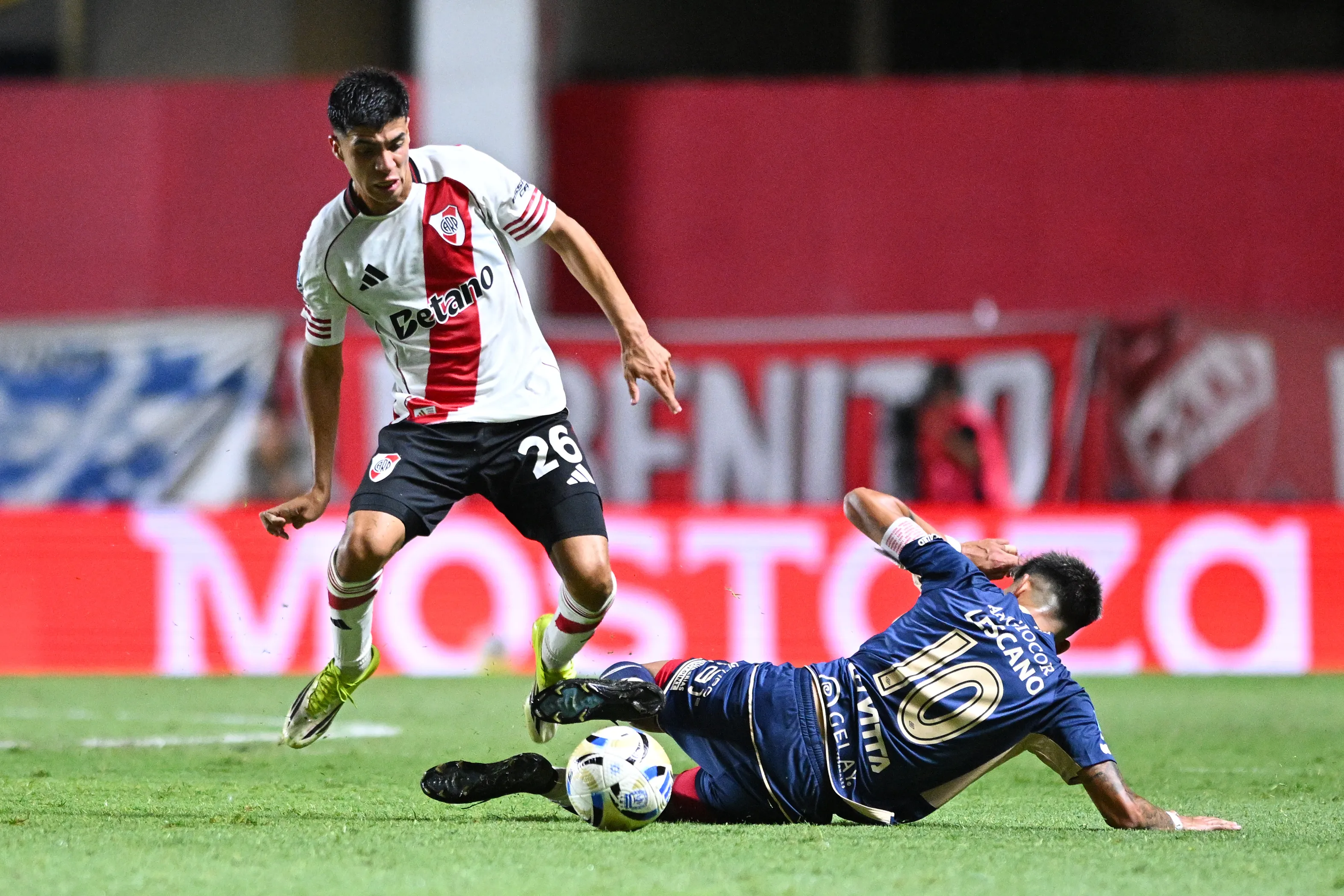 River Plate contre Argentinos Juniors, l’un des leaders du tableau annuel
