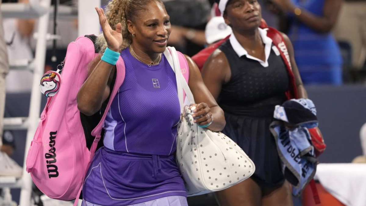Serena et Venus Williams : défaite surprise à leur retour en double