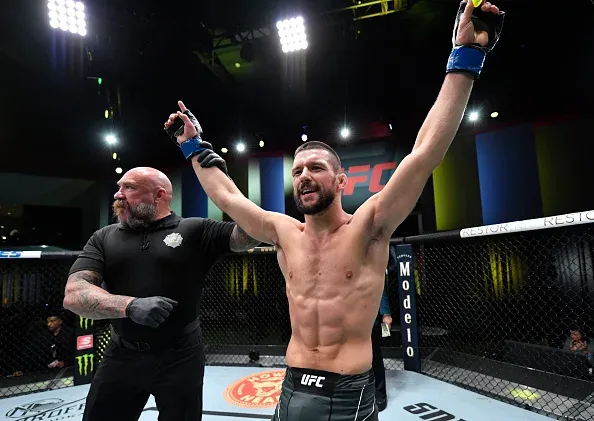 UFC Vegas 120 : Pesée sans drame avant la carte du 8 août !
