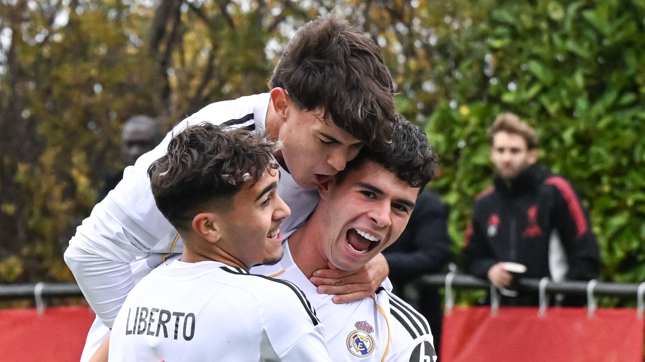 Un tournant historique : le Real Madrid dévoile le départ de son joueur vers la Ligue française !