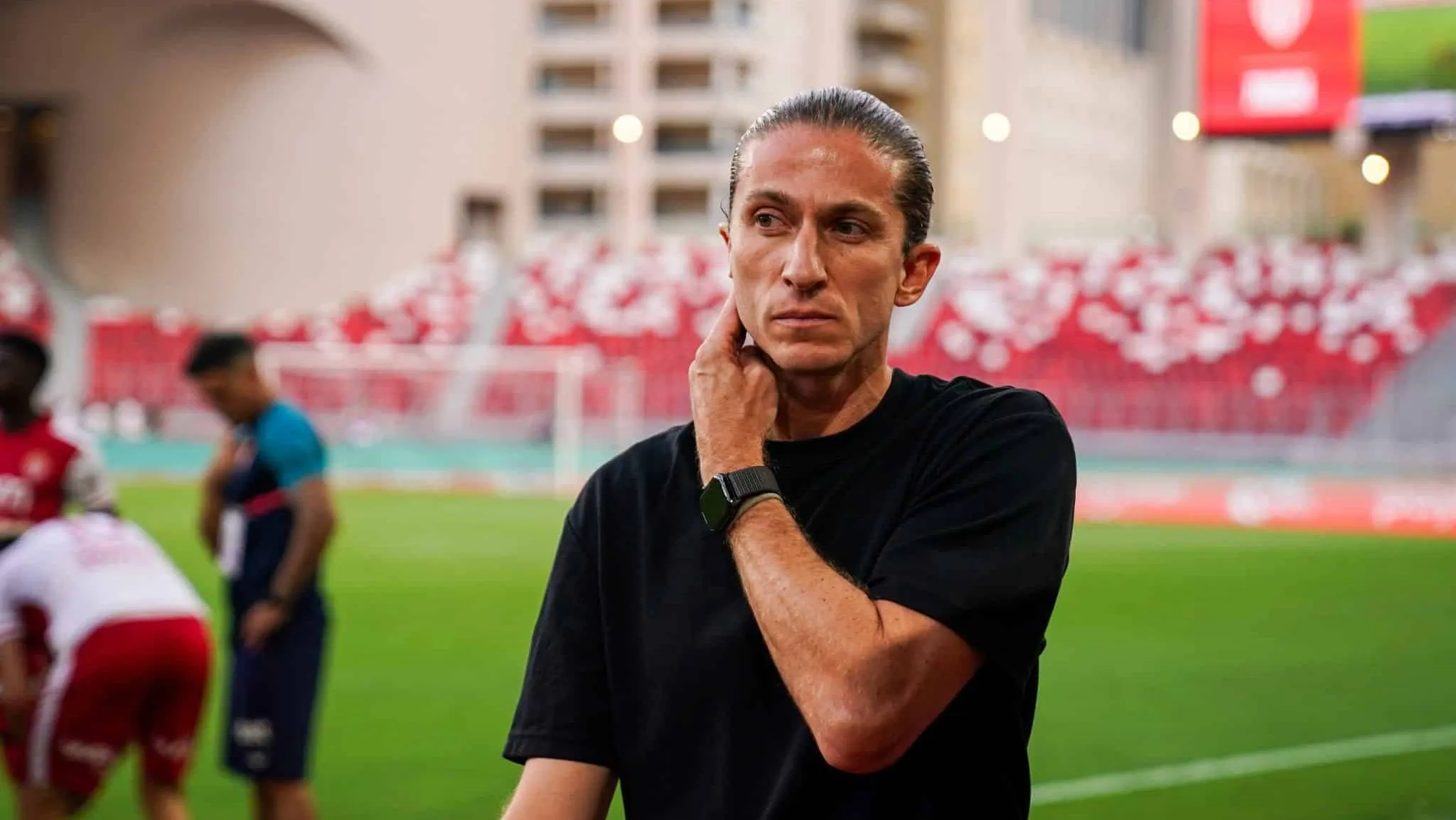 Une offre irrésistible en vue : Filipe Luís pourrait dire adieu à son cœur au Monaco !