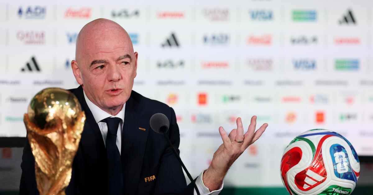 La présidence d’Infantino à la FIFA menacée après le fiasco du Mondial