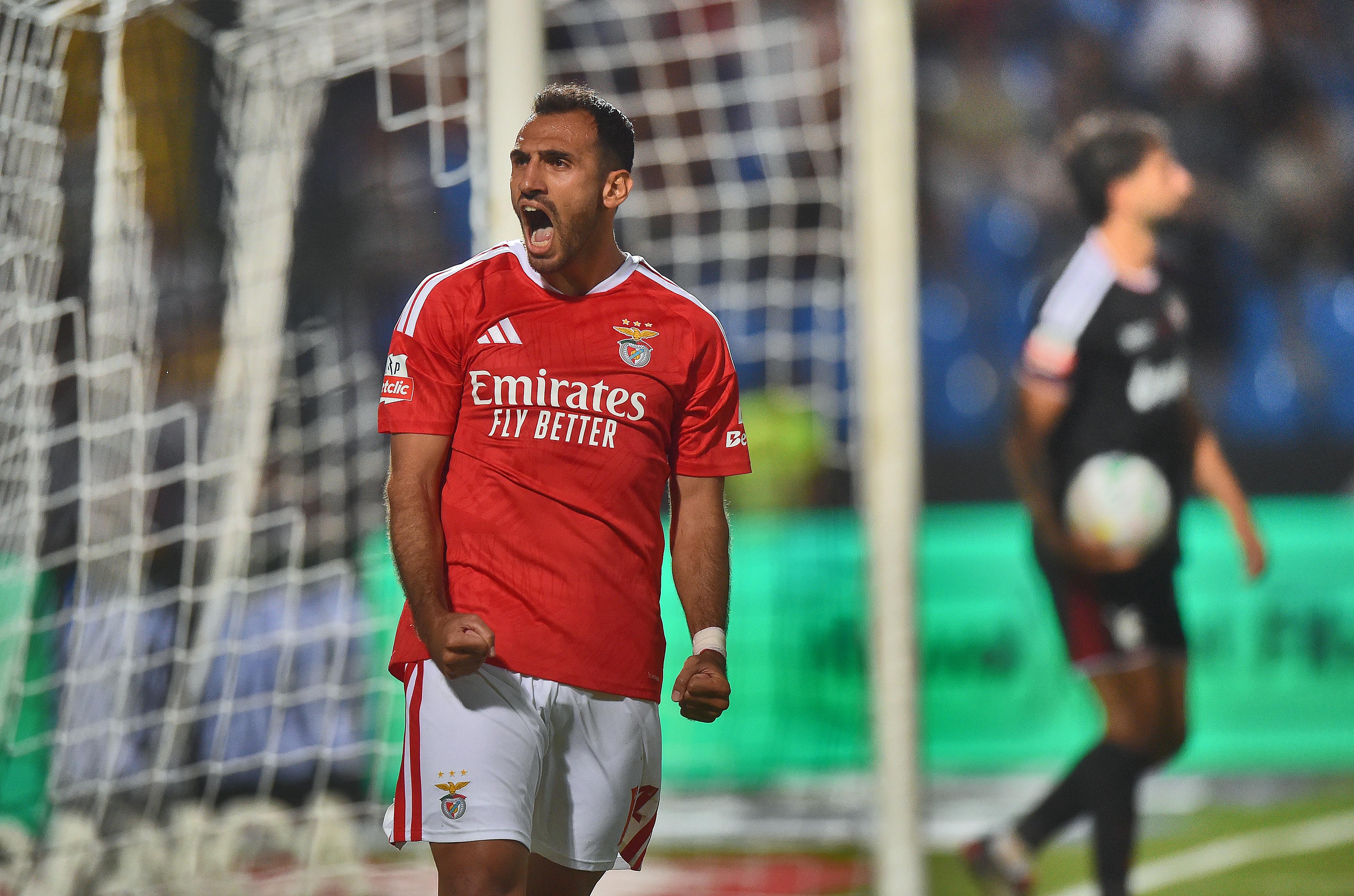 Pavlidis en pointe de l’attaque (photo : A BOLA/Miguel Nunes)