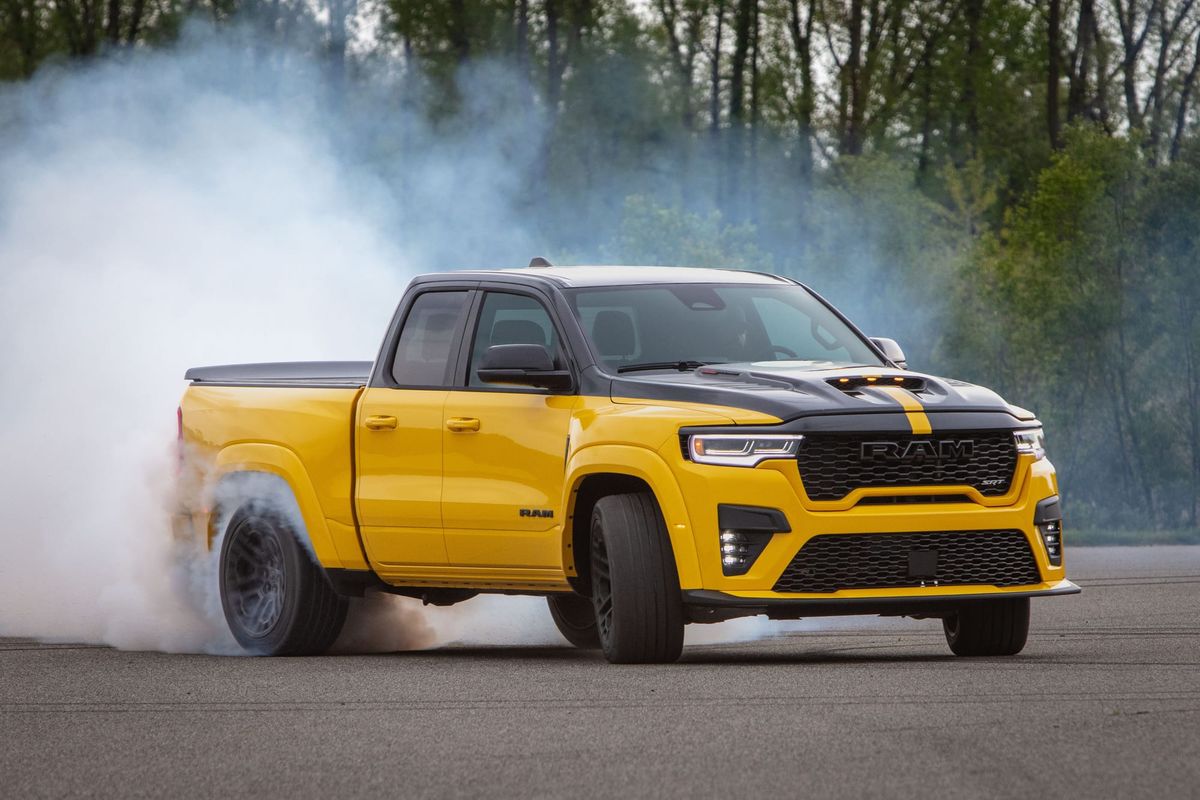 Dana White s'offre le RAM 1500 Rumble Bee, SRT-150 pour 1,5 million de dollars