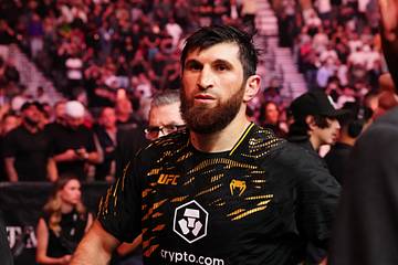 Costa et Ankalaev lors d’un possible duel.