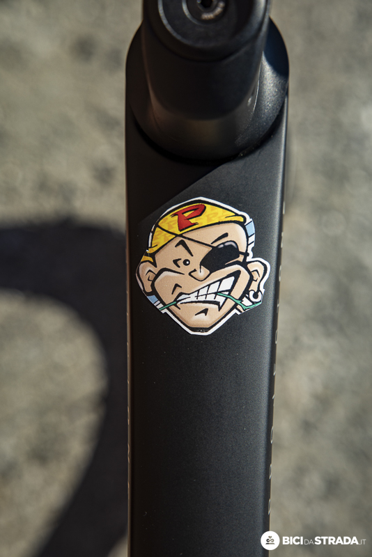 Marquage sur le cadre du vélo de Ciccone