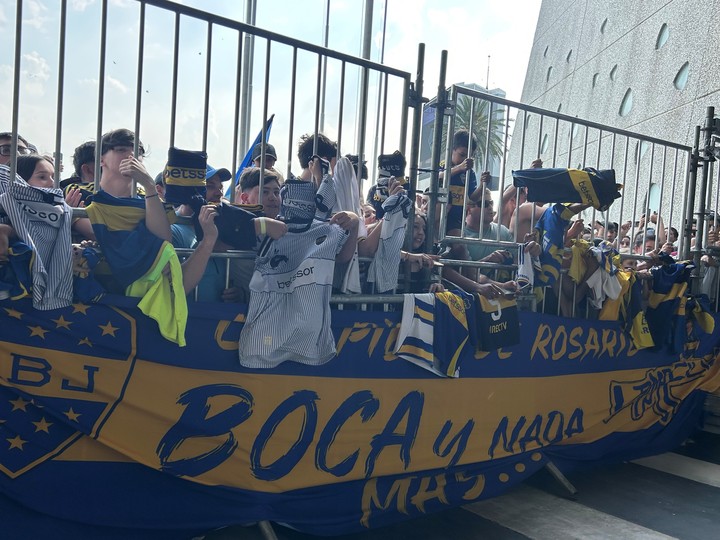 Les supporters de Boca attendent à Rosario