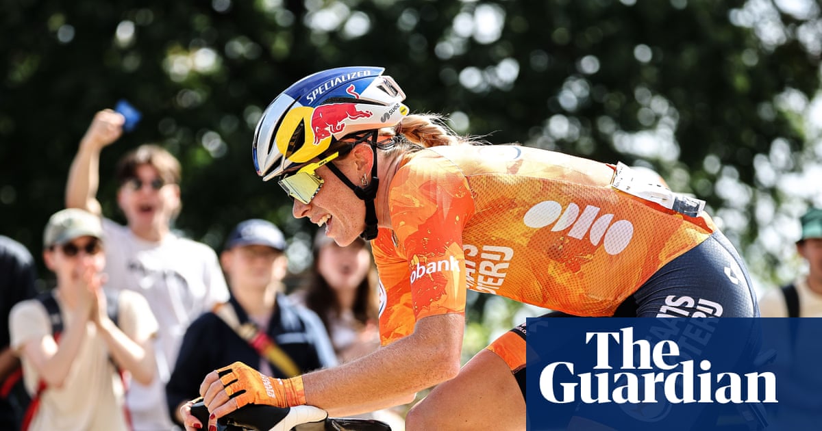 Demi Vollering décroche le titre mondial de course sur route à Montréal dans un duel époustouflant