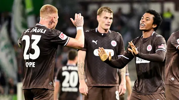 St. Pauli et Wolfsburg pendant le match