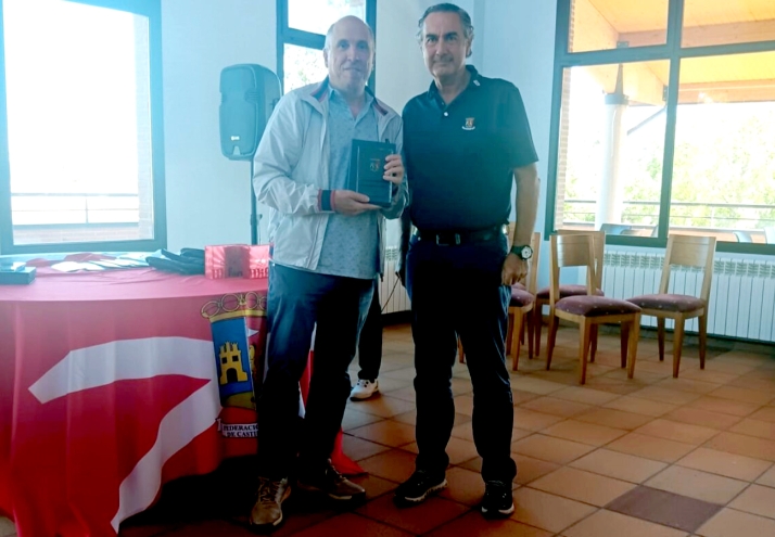 Ángel Calonge destaca en el Circuito Senior de Golf en Soria - SoriaNoticias