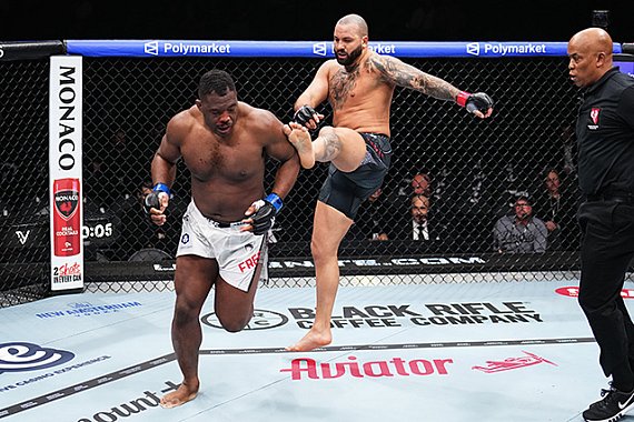 Le départ de Tom Aspinall de l'UFC ouvre la porte à la demande de titre audacieuse de Josh Hokit