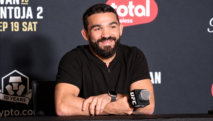 UFC 331 : Patricio Pitbull face à sa situation contractuelle