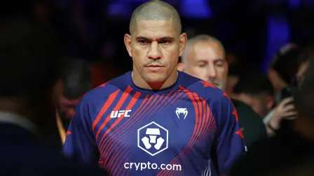 Alex Pereira, en route vers l’octogone lors du UFC Freedom 250
