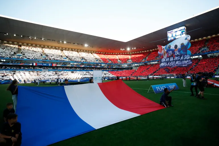 Bordeaux, six fois champions de France, plongera en sixième division à cause d'irrégularités financières !