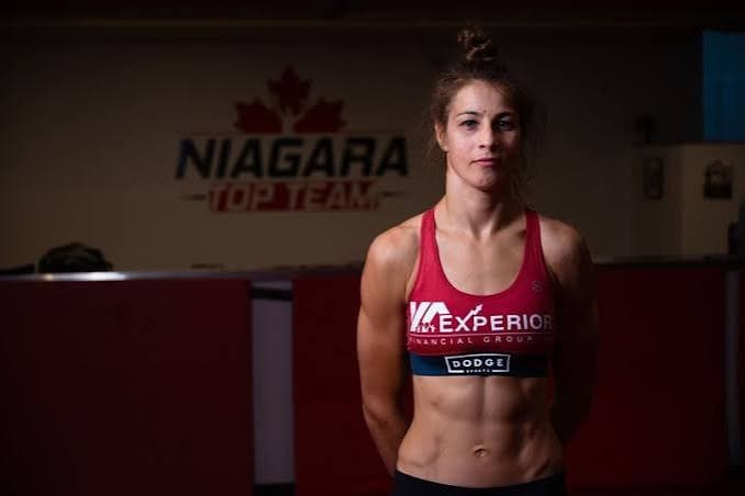 Regardez : Jasmine Jasudavicius remet en question le tir au titre UFC de Wang Cong — qui a-t-elle affronté ?