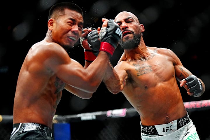 Charles Johnson met KO Joshua Van durant un UFC Fight Night.