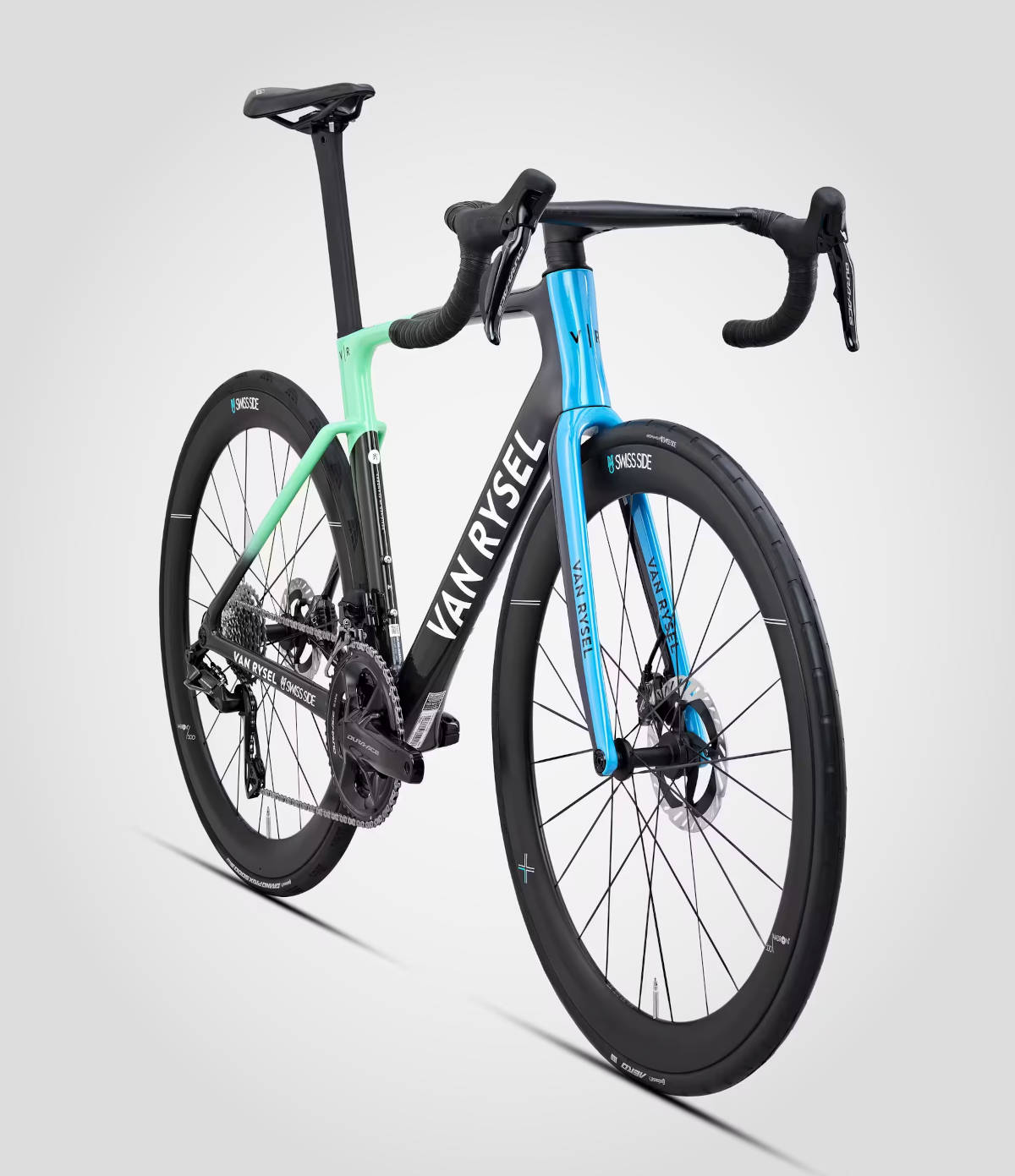 Van Rysel RCR Pro Réplica Decathlon AG2R La Mondiale.