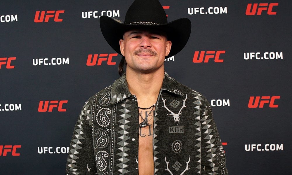 Diego Lopes analyse l'engagement du UFC à allier spectacle et performance
