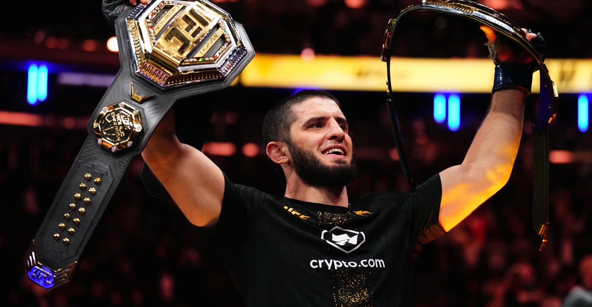 Islam Makhachev refuse de défendre son titre à l'UFC 324 et dévoile son plan pour début 2026 !