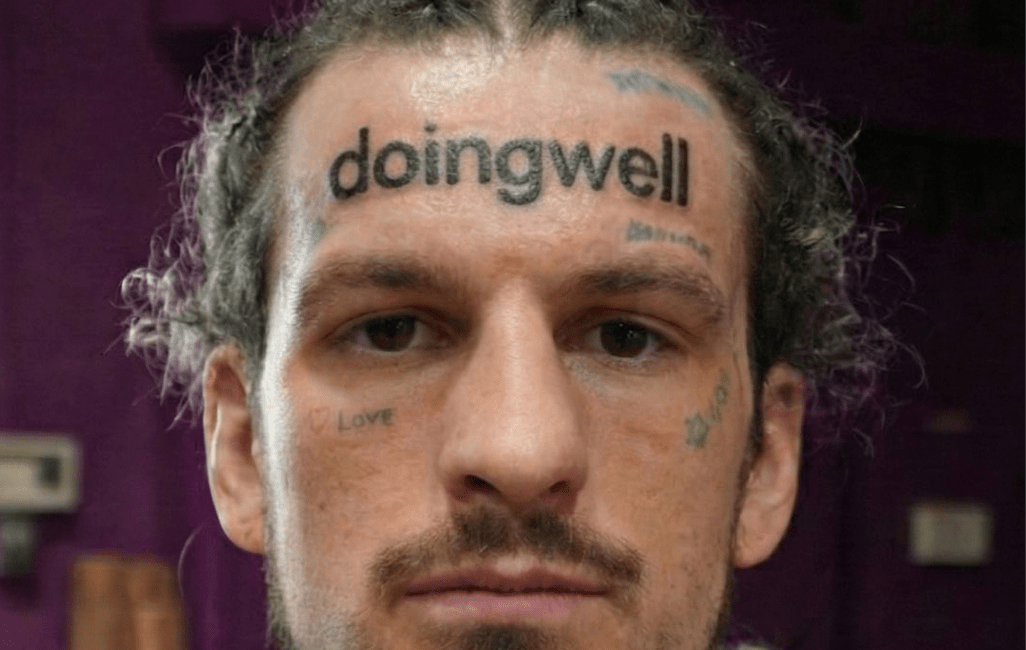 L’absurde tatouage sur le front « à sept chiffres » du champion UFC Sean O’Malley !