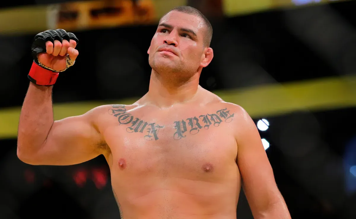Le premier champion latino de l'UFC qui a atterri en prison : un parcours explosif !