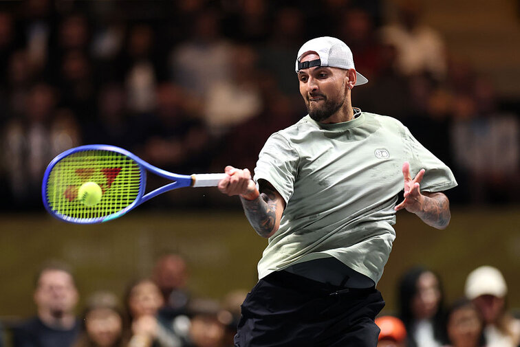 Nick Kyrgios a gagné contre Aryna Sabalenka en deux sets