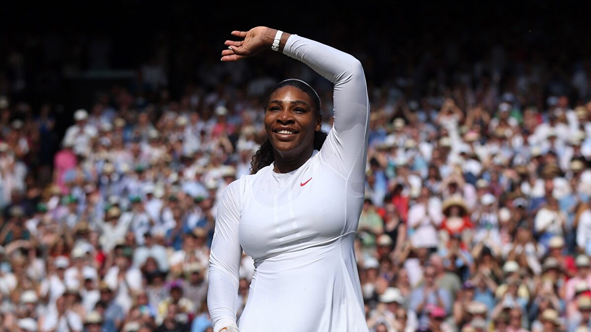 Serena Williams se livre sans tabou sur son métamorphose physique : "J'avais une poitrine généreuse et des courbes voluptueuses"