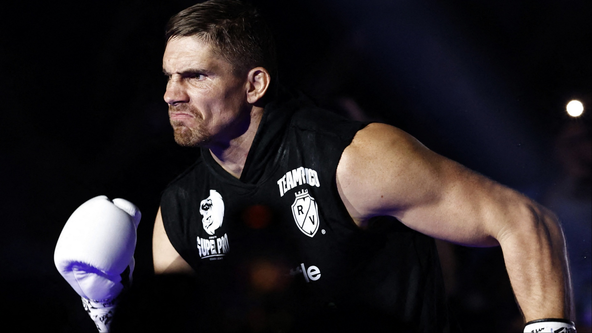 Une star de l'UFC accuse Rico Verhoeven de refuser un combat lors de l'undercard Gaethje vs. Pimblett !