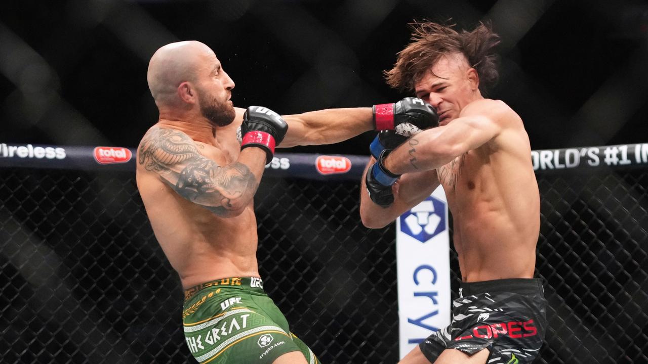 À quelle heure Alexander Volkanovski affrontera-t-il Diego Lopes ? Ne manquez pas le grand événement ! horaires et options de diffusion.