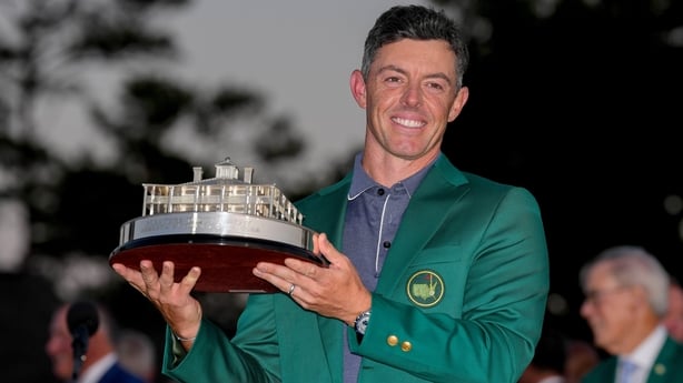 Rory McIlroy avec le trophée du Masters