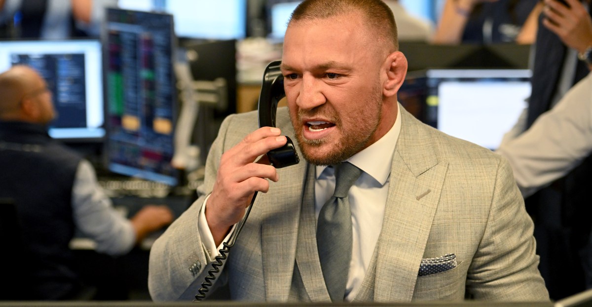 Conor McGregor réagit à l'annulation du combat contre Chandler !