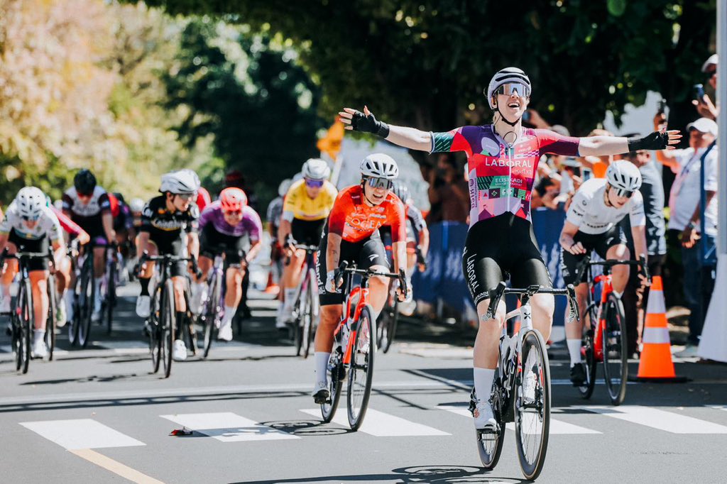 El Salvador 2026 : Marjolein van 't Geloof triomphe sur la première étape !