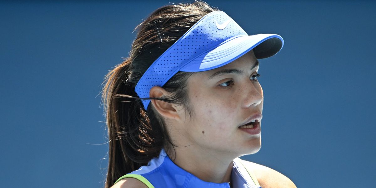 Emma Raducanu se sépare de son entraîneur suite à des déclarations controversées après son élimination à l'Open d'Australie