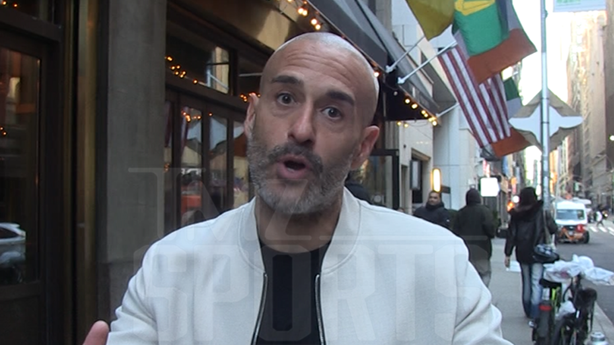 Jon Anik dévoile ses choix pour les combats phare de l'UFC à la Maison Blanche !