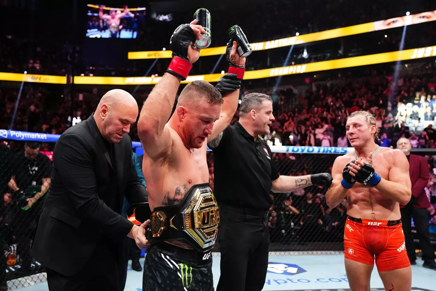 Justin Gaethje bat Paddy Pimblett.