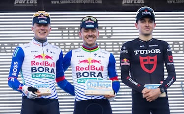 Evenepoel sur le podium du Mirador d'Es Colomer