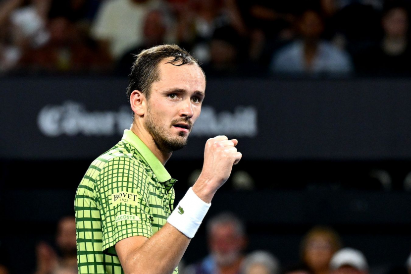 Médvedev écrase De Jong en seulement trois heures pour son début dans l'Open d'Australie !