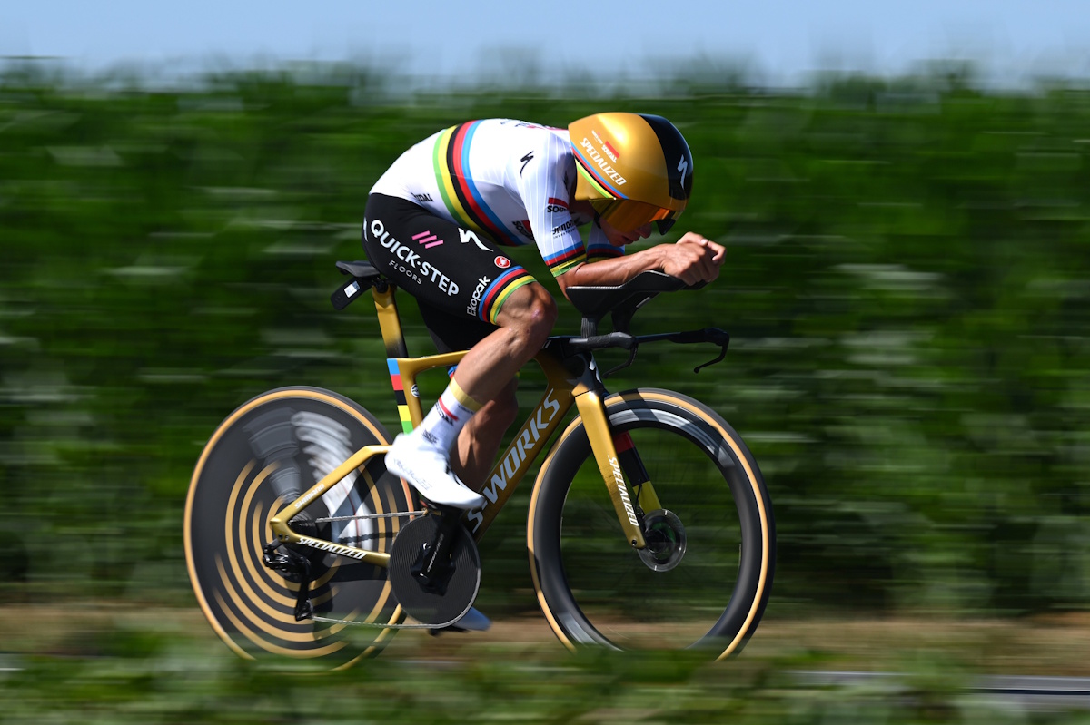 Red Bull-Bora-Hansgrohe : Sven Vanthourenhout, le DS, ose une prédiction audacieuse sur Evenepoel et le Giro des Flandres !