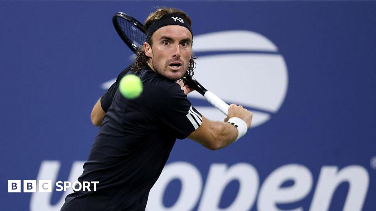 Stefanos Tsitsipas révèle qu'il a songé à quitter le tennis à cause d'une saison 2025 marquée par les blessures !