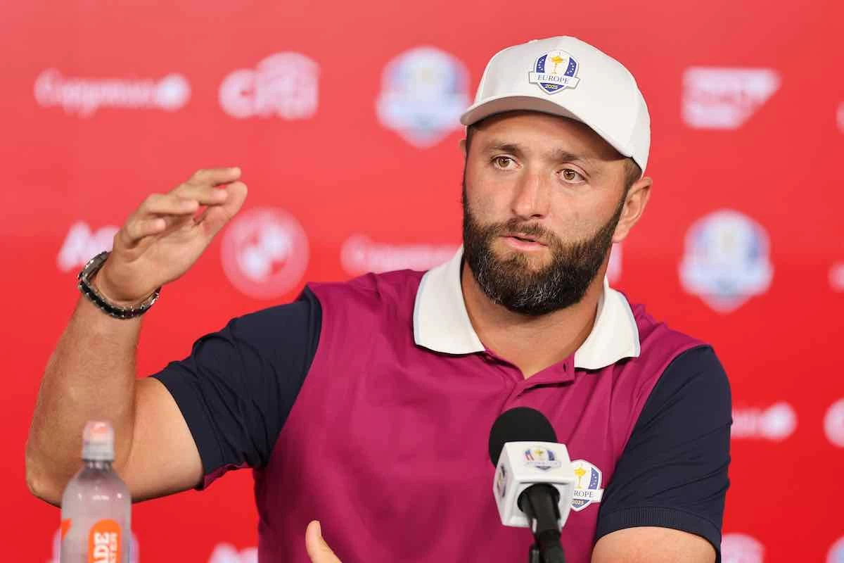 Jon Rahm, durante su atención a los periodistas este jueves en Bethpage.