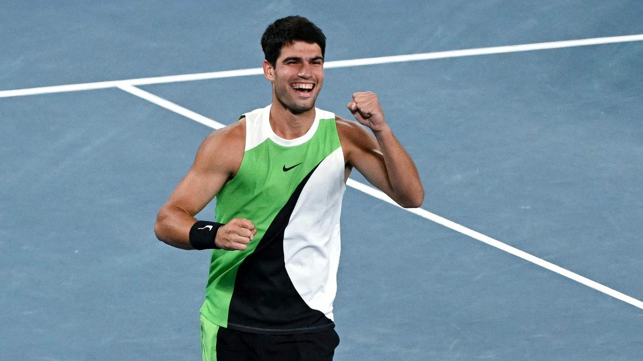 Carlos Alcaraz met fin à la légendaire série de Novak Djokovic à l'Open d'Australie !