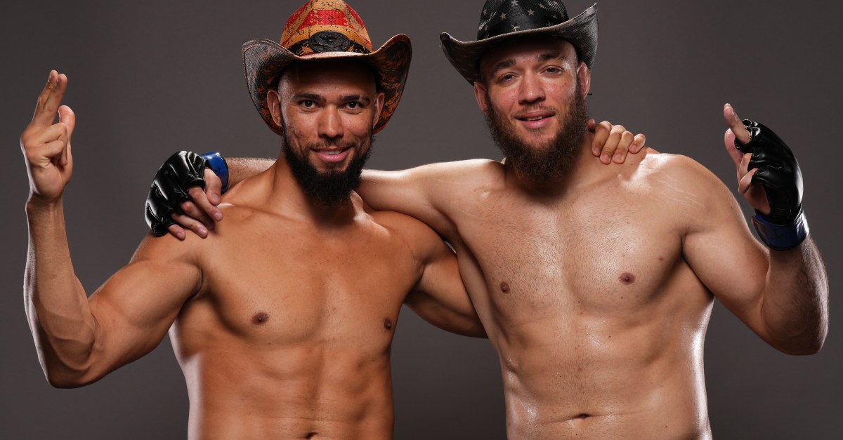 Johnny Walker : Une honte pour son frère Valter après avoir étranglé Zion Clark sans jambes !