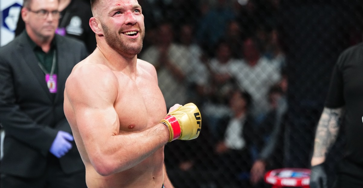 Le moment Khamzat ? Dricus du Plessis vise un retour époustouflant à l'UFC 327 en avril !